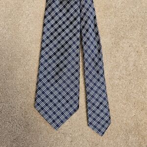 Gorgeous & Classy FACONNABLE Geometric Pattern Tie Handmade in Italy